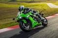 Priced at Rs 11.69 lakh (ex-showroom, India), this new model sees a price hike of Rs 60,000. 2026 Kawasaki Ninja ZX-6R right cornering shot zoomed in